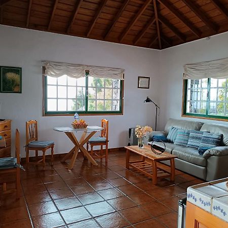 Casa La Majada (Adults Only) Guest House Los Llanos De Aridane Exterior photo